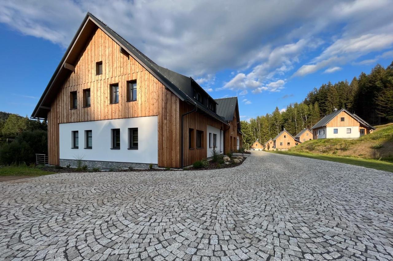 Pod Spicakem Apartment Smrzovka
